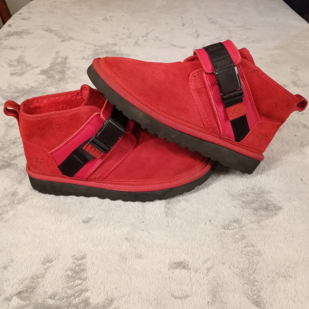 UGG Neumel Snapback Chukka Red Boots Sherpa Wool - Men’s Size 9 - Picture 3 of 16